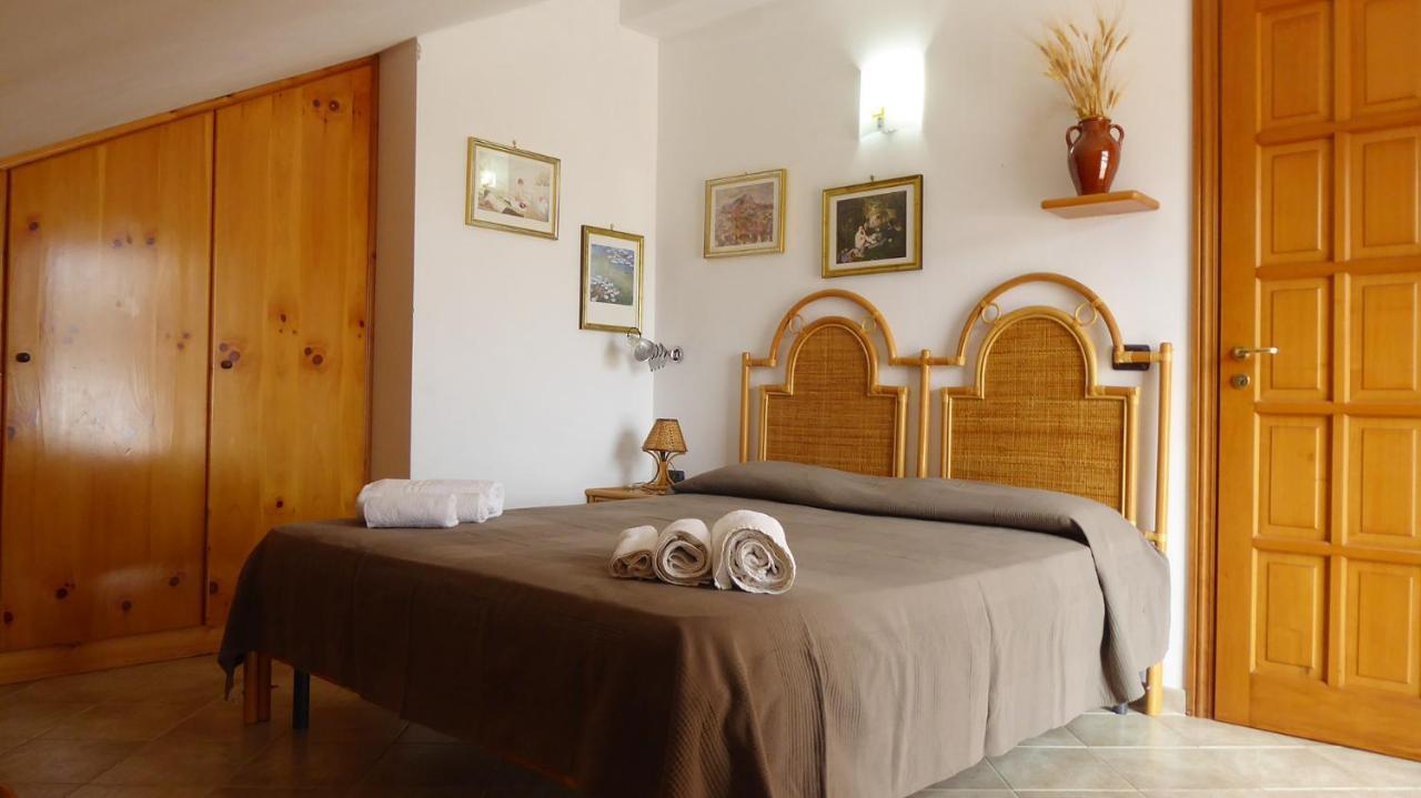 Appartamento Panoramico Santa Domenica ซานตาโดเมนิกา ภายนอก รูปภาพ