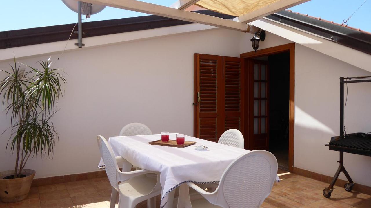 Appartamento Panoramico Santa Domenica ซานตาโดเมนิกา ภายนอก รูปภาพ