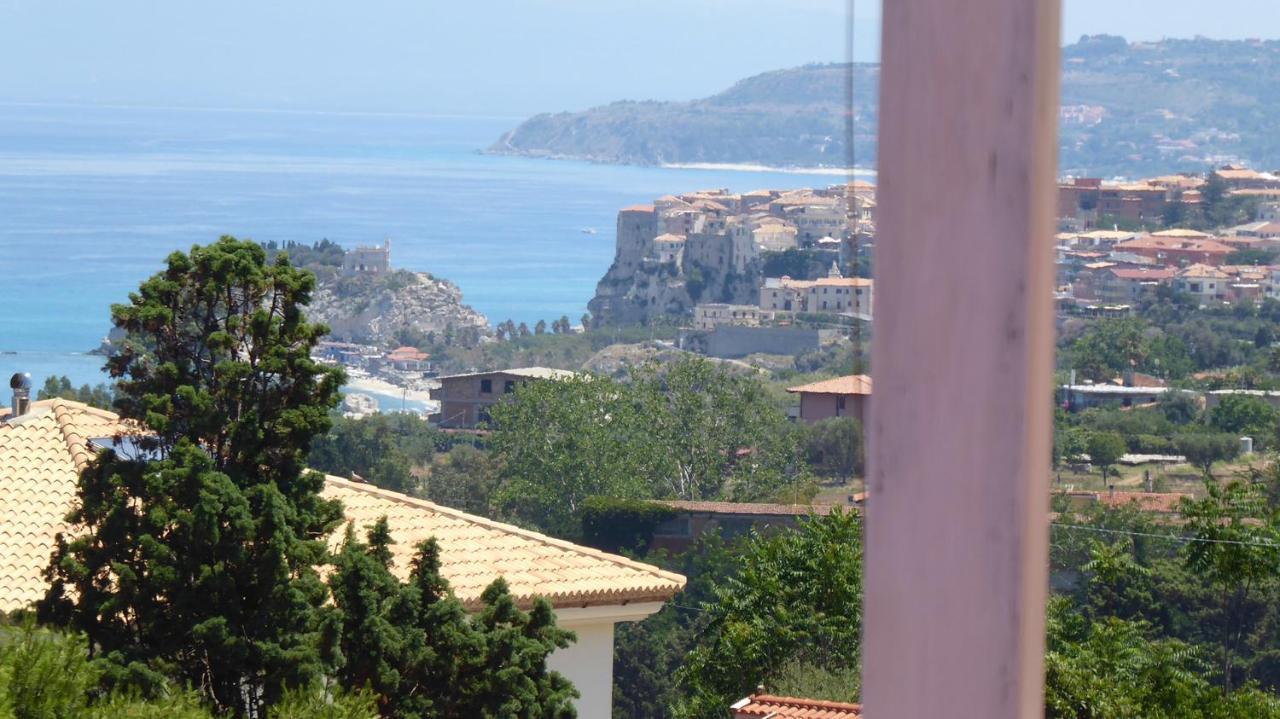 Appartamento Panoramico Santa Domenica ซานตาโดเมนิกา ภายนอก รูปภาพ