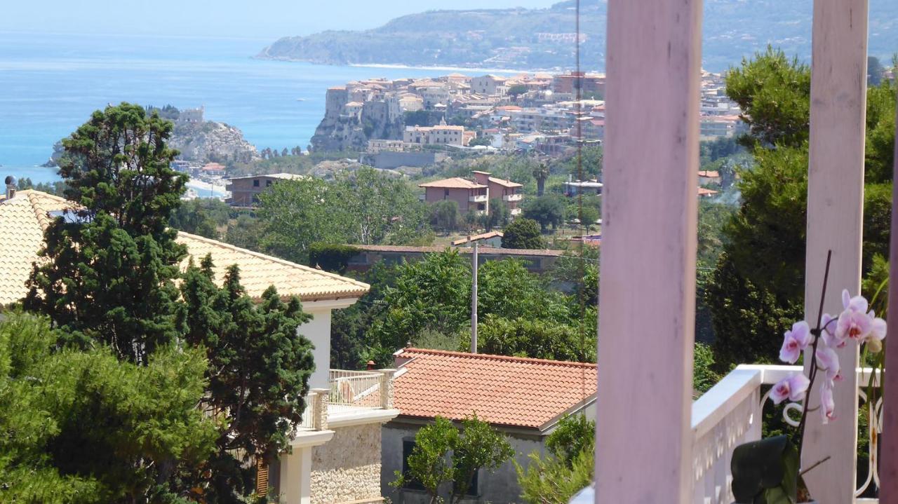 Appartamento Panoramico Santa Domenica ซานตาโดเมนิกา ภายนอก รูปภาพ