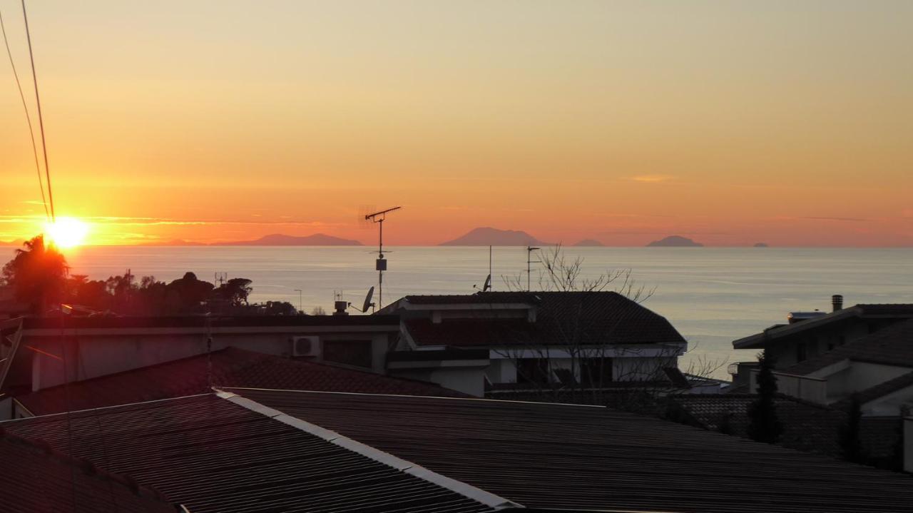 Appartamento Panoramico Santa Domenica ซานตาโดเมนิกา ภายนอก รูปภาพ